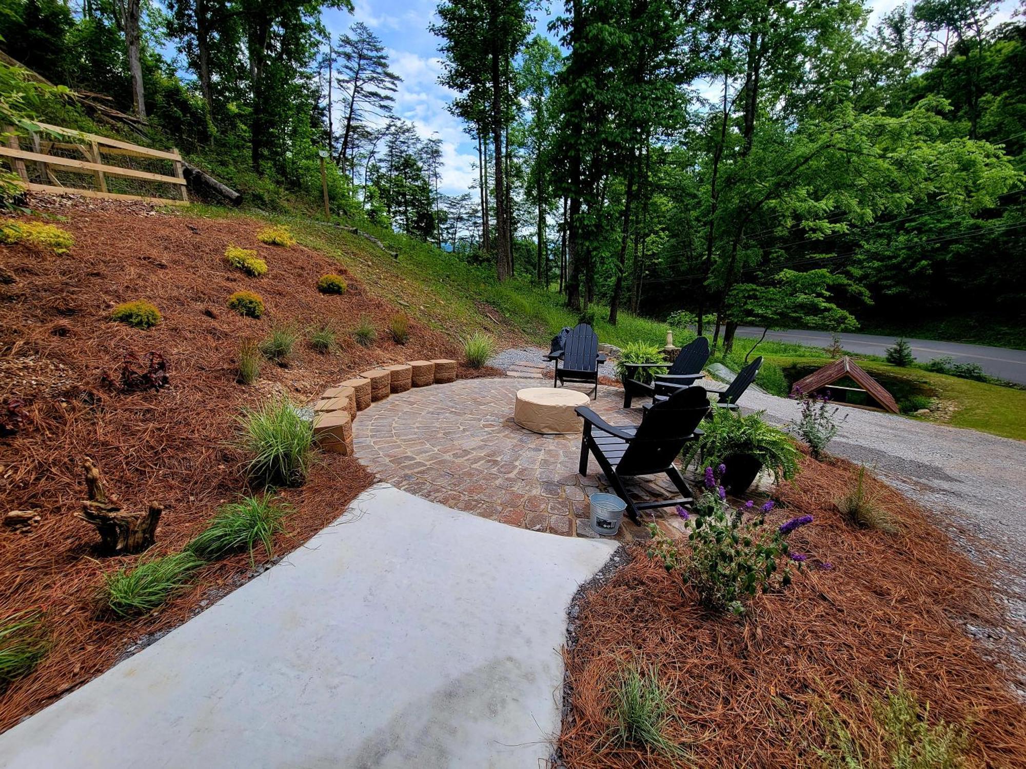 Lil Cabin In The Cove! Mtn Views, Theater, Hot Tub, Games, King Beds, Prime Location! Sevierville Exterior foto